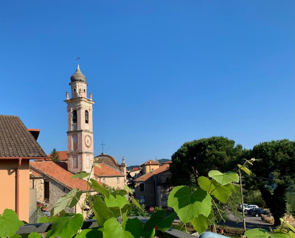 Ligo Acomodação com café da manhã Villanova d'Albenga Exterior foto